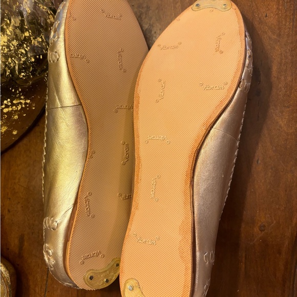 Jack Rogers Leather Pinwheel Navajo Flats - Picture 4 of 7